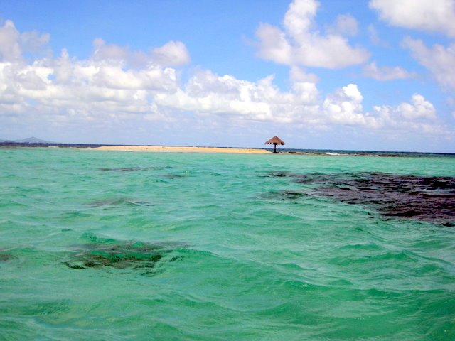 Quatre îles en peu de milles