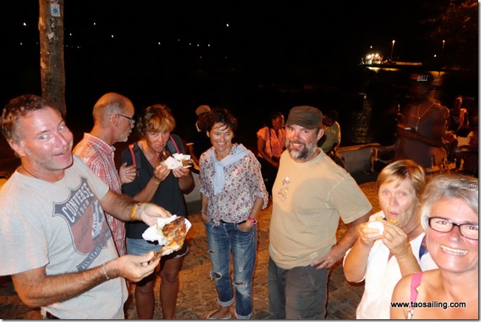 Au menu..poulet grillé et brochettes de porc