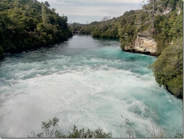 Huka falls nord est taupo sur waikato river (1)